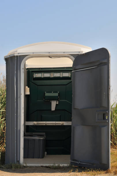 Best Porta potty cleaning services  in Kenworth, IL